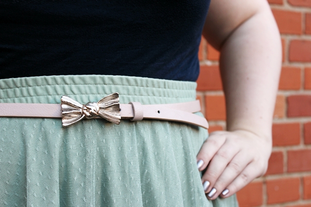 kathastrophal - outfit with a pleated skirt by mint & berry